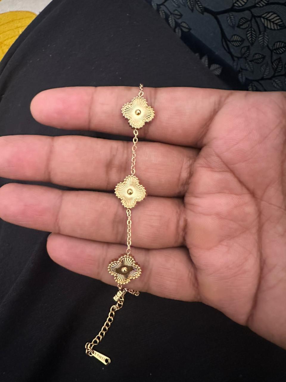 Anti Tarnish Stainless Steel Golden Clover Bracelet